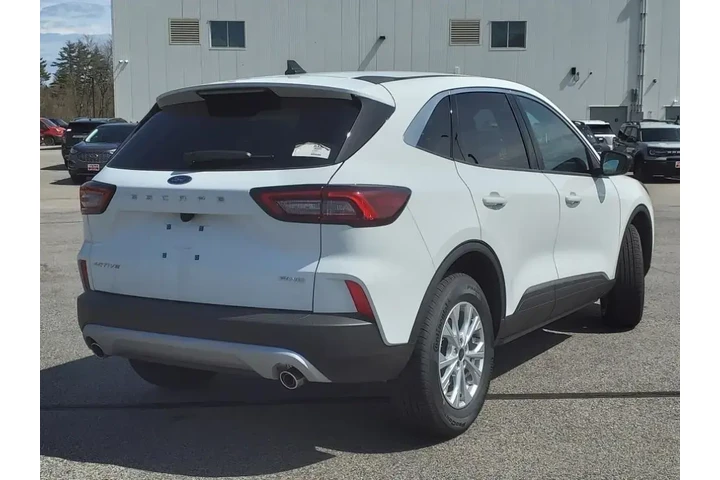 $27293 : Ford Escape 2024 AWD Active image 3