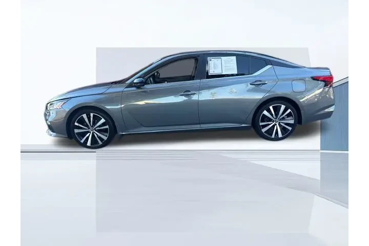 $16998 : Nissan Altima 2019 2.5 SR 4d image 3