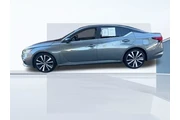 $16998 : Nissan Altima 2019 2.5 SR 4d thumbnail