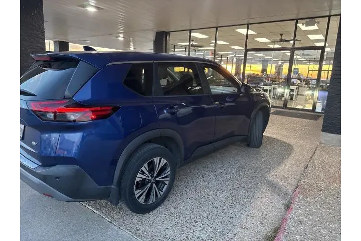 $19844 : Nissan Rogue 2022 SV 4dr Cro image 4