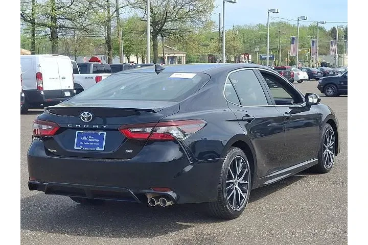 $24898 : Toyota Camry 2024 SE 4dr Sed image 6