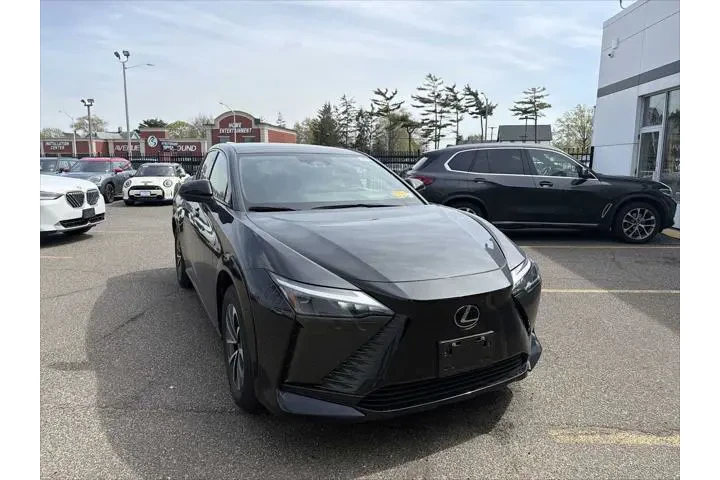 $30943 : Lexus RZ 450e 2023 AWD Premi image 6