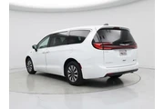 $29998 : Chrysler Pacifica Plug-In Hy thumbnail
