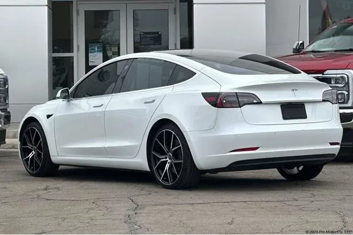 $20998 : Tesla Model 3 2019 Mid Range image 6