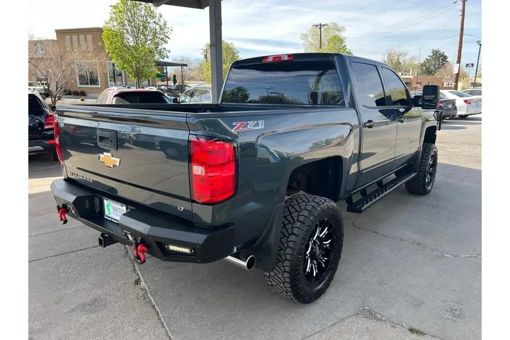 2017 Silverado 1500 LT Crew C image 5