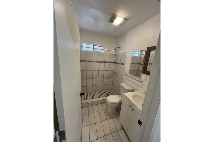 $2100 : House for rent image 7