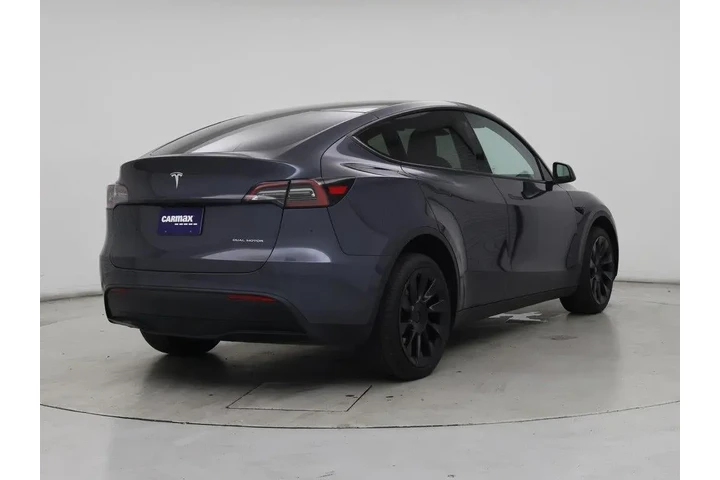 $29998 : Tesla Model Y 2022 AWD Long image 8