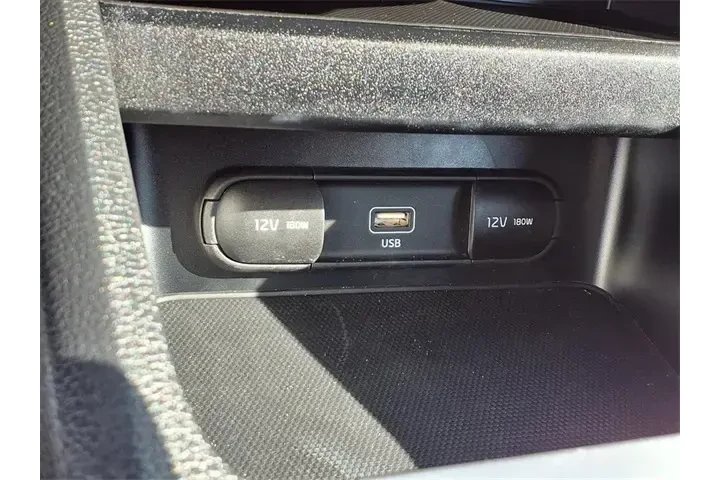 $19777 : Kia Forte 2023 LXS 4dr Sedan image 9