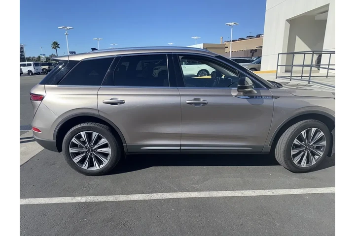 $24900 : Lincoln Corsair 2021 Reserve image 10