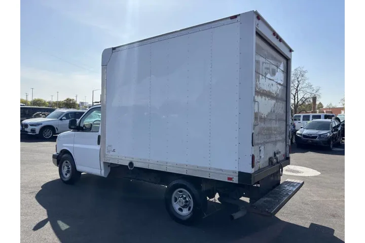 $18888 : 2014 Express 3500 image 7