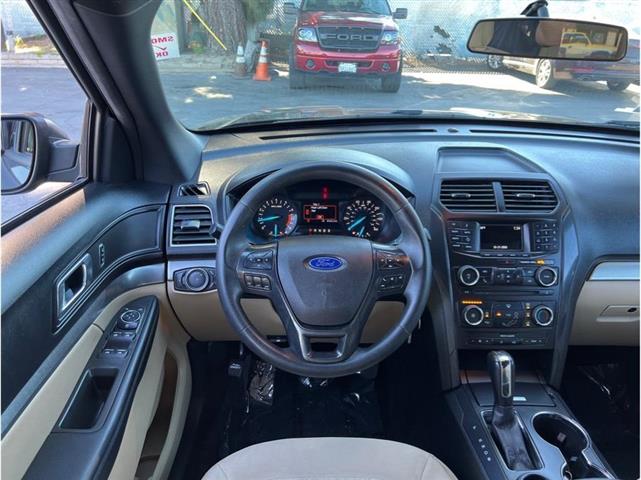 2017 Ford Explorer Sportt image 3