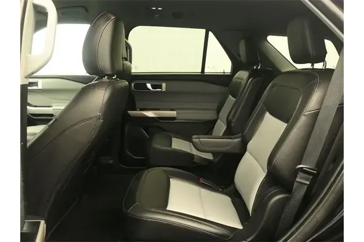 $32990 : Ford Explorer 2023 AWD XLT 4 image 10