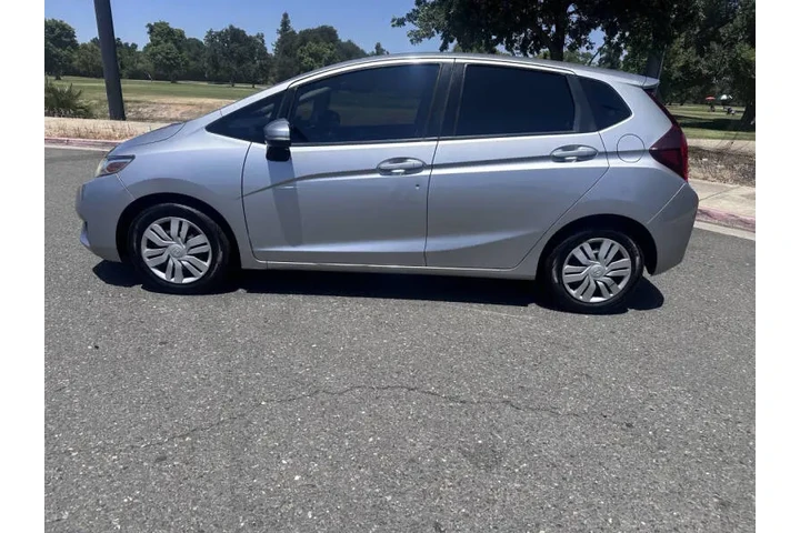 $11995 : 2017 Fit LX image 4