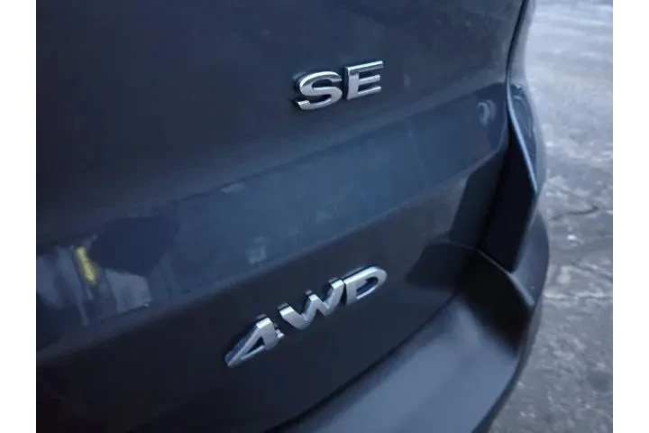 $18937 : Ford EcoSport 2022 AWD SE 4d image 5