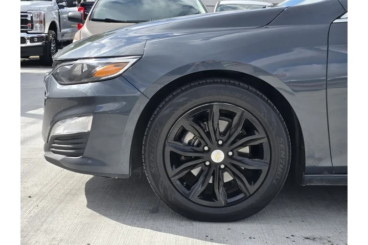 $13395 : Chevrolet Malibu 2021 LT 4dr image 5