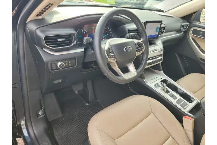 $30556 : Ford Explorer 2023 XLT 4dr S image 9