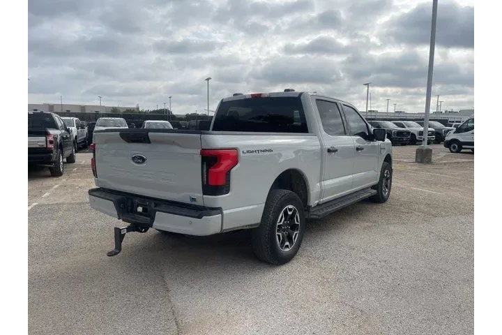 $36959 : Ford F-150 Lightning 2023 AW image 3