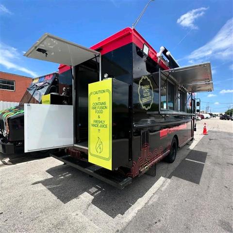 $35000 : FOOD TRUCK image 3