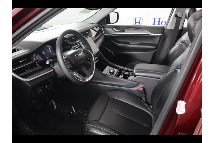 $28875 : Jeep Grand Cherokee 2023 4x4 image 10
