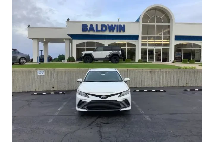 $28950 : Toyota Camry 2024 LE 4dr Sed image 2