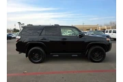 $33998 : Toyota 4Runner 2018 4x4 SR5 thumbnail