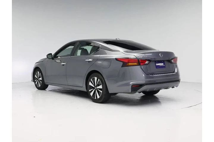 $20998 : Nissan Altima 2022 2.5 SV 4d image 2