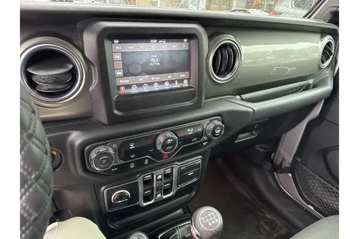 $23395 : Jeep Wrangler Unlimited 2018 image 10