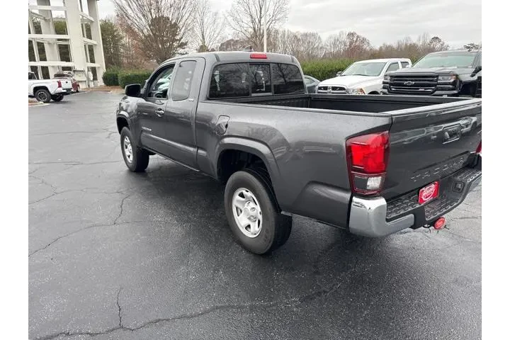 $26769 : Toyota Tacoma 2023 4x2 SR 4d image 8