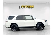 $37999 : Toyota 4Runner 2018 4x4 SR5 thumbnail