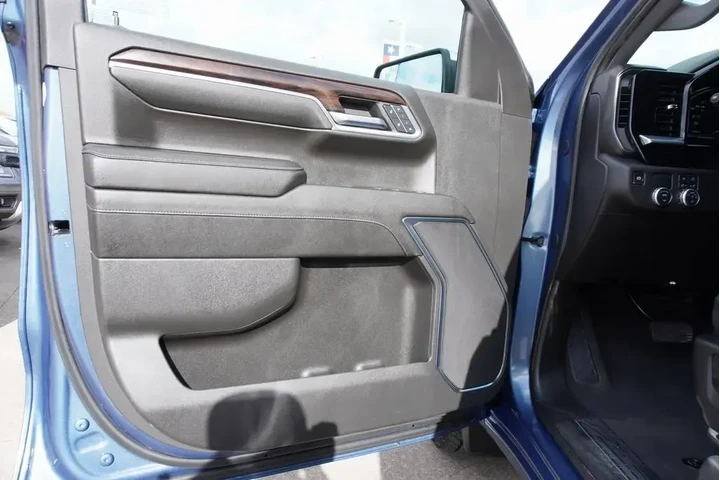 $35988 : GMC Sierra 1500 2024 4x2 SLT image 8