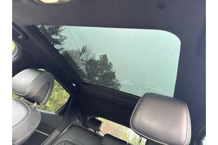 $33750 : Genesis GV60 2023 AWD Perfor image 10