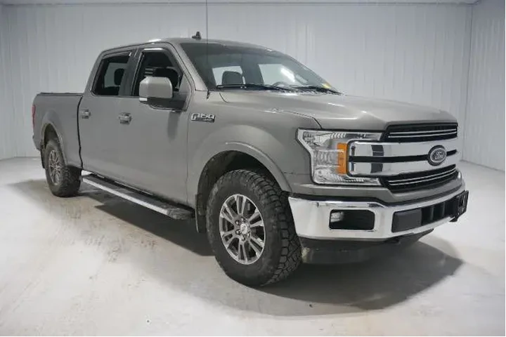 $29000 : Ford F-150 2019 4x4 Lariat 4 image 3