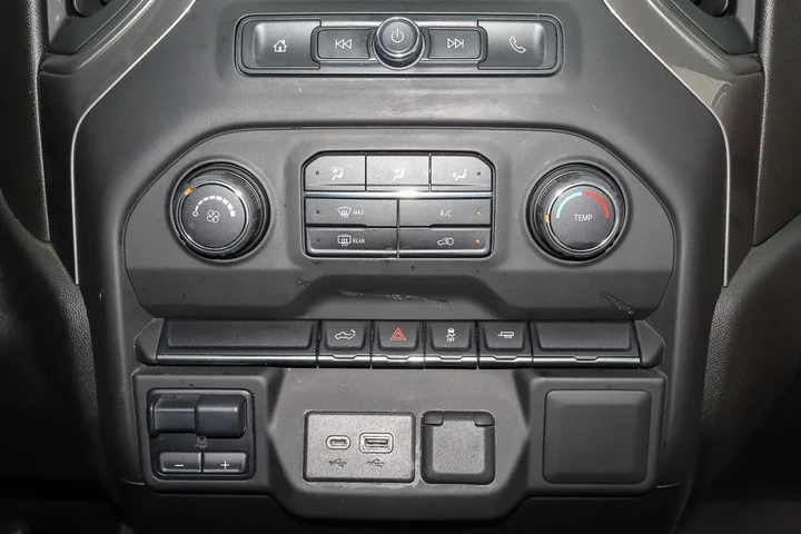 $31988 : 2022 Silverado 3500HD 2WD Reg image 10