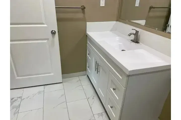$2800 : AMPLIO APT  3 rec's/2 baños 📍 image 4