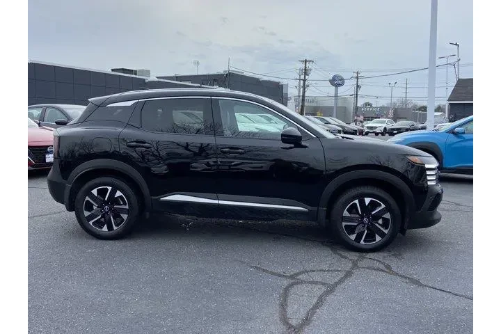 $21550 : Nissan Kicks 2025 AWD SR 4dr image 3