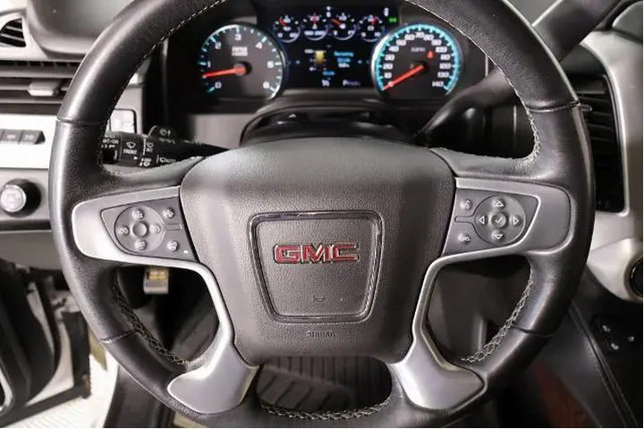 $29793 : GMC Yukon 2019 4x4 SLT 4dr S image 3