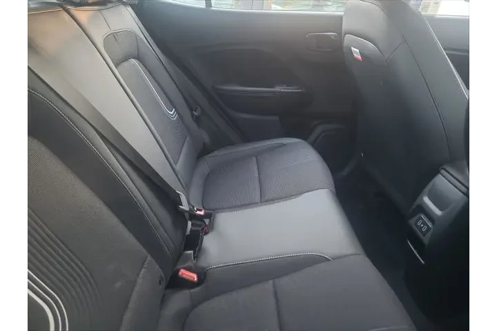 $20500 : Hyundai VENUE 2025 Limited 4 image 9