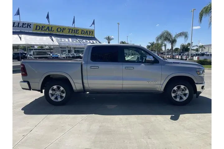 $35555 : Ram 1500 2020 4x4 Laramie 4d image 9