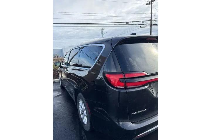 $26490 : Chrysler Pacifica 2023 Touri image 7