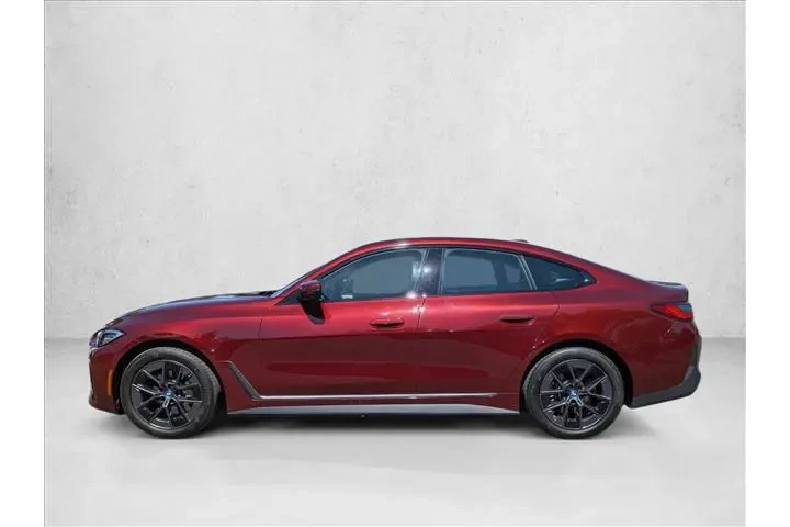 $31040 : BMW i4 2023 eDrive35 Gran Co image 9