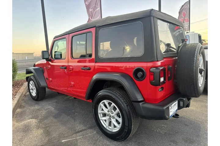 Jeep Wrangler 2023 4x4 Sport image 7