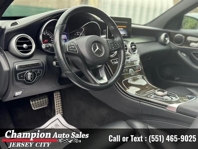 Used 2017 C-Class C 300 4MATI image 8