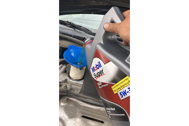 Cambios de - Aceite y Filtro image 1