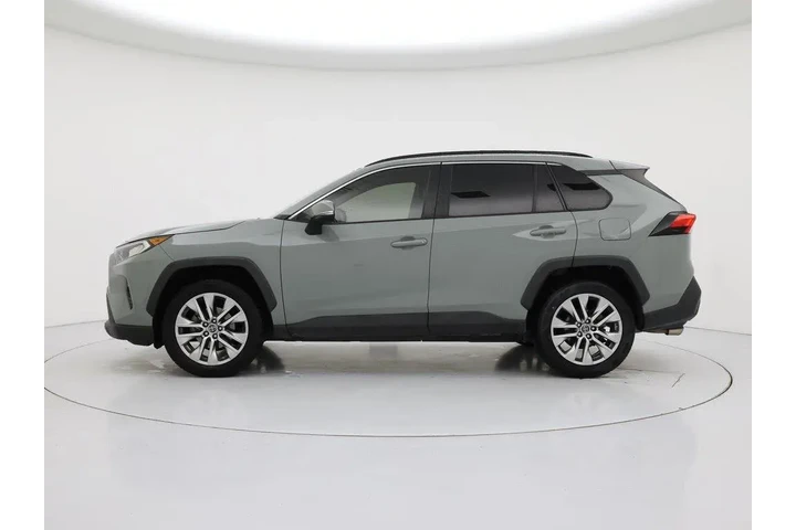 $25998 : Toyota RAV4 2019 XLE Premium image 3