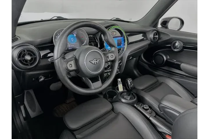$29000 : MINI Convertible 2023 Cooper image 9