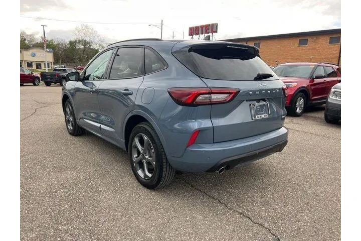 $25763 : Ford Escape 2024 AWD ST-Line image 7