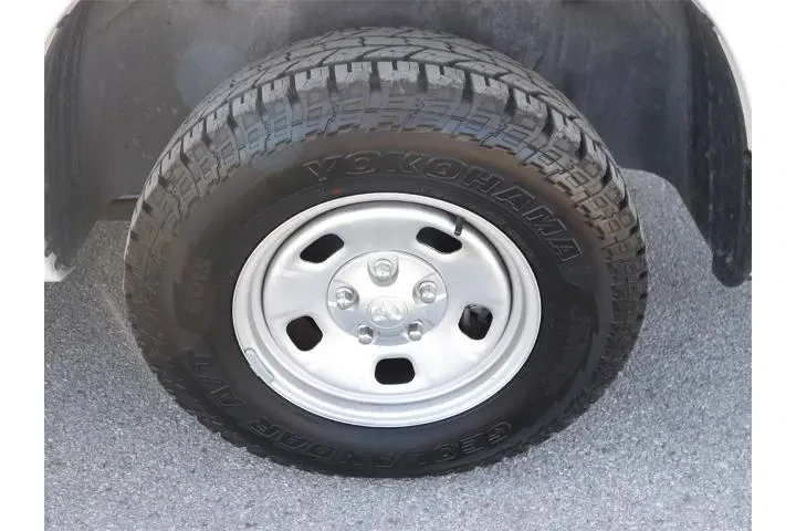 $32989 : Ram 1500 Classic 2023 4x4 Tr image 6