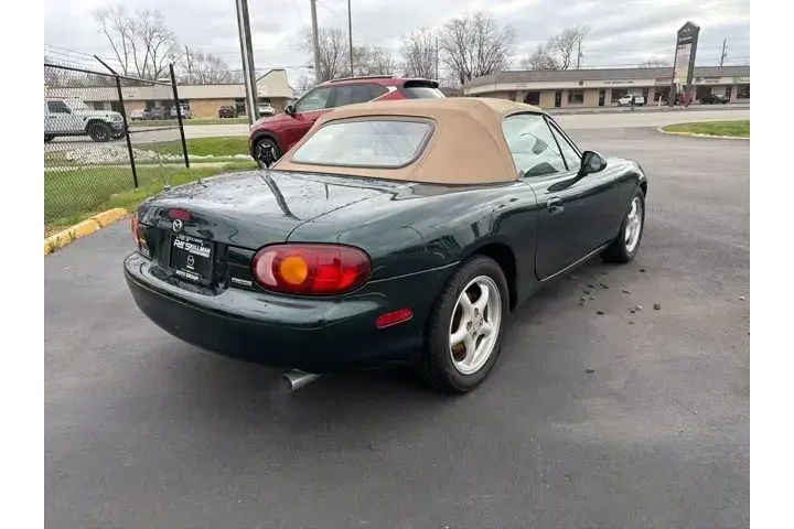$10995 : Mazda MX-5 Miata 1999 2dr Co image 7