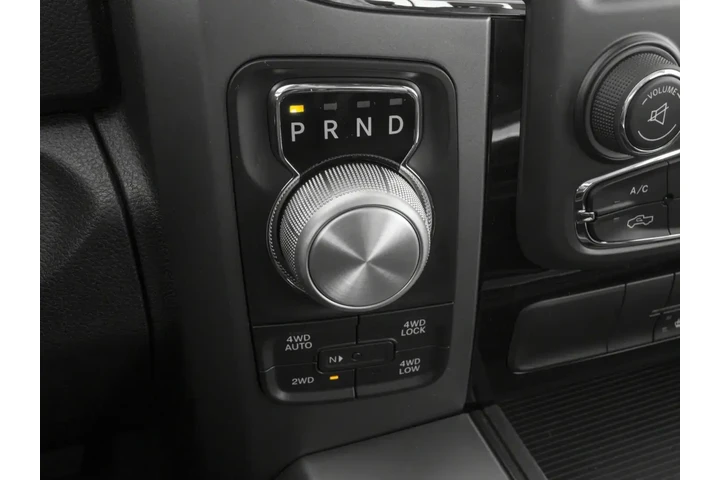 Ram 1500 2016 4x2 SLT 4dr Cr image 10