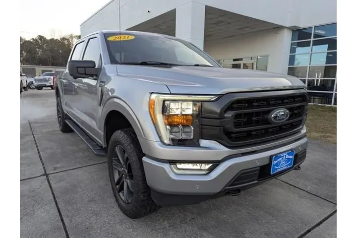 $39974 : Ford F-150 2021 4x4 XLT 4dr image 1